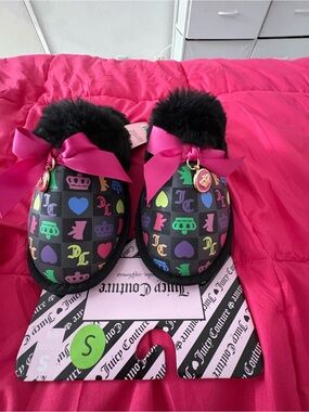New with Tags Juicy Couture Slippers – Women’s Size 5/6